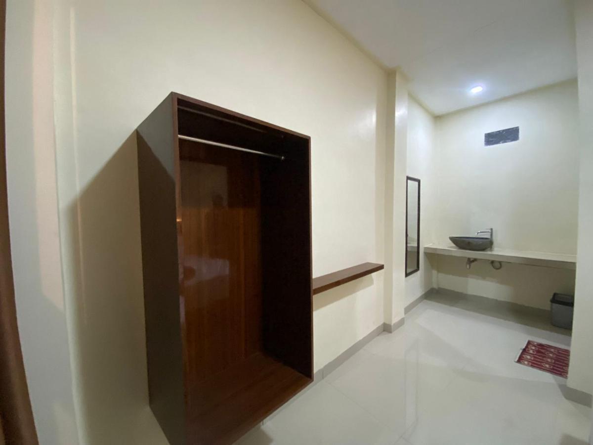 Naja Homestay Gili Trawangan Exterior photo